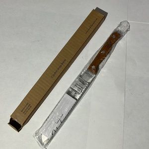 Tastefully Simple Host Collection Bread Knife Item #410608 NEW